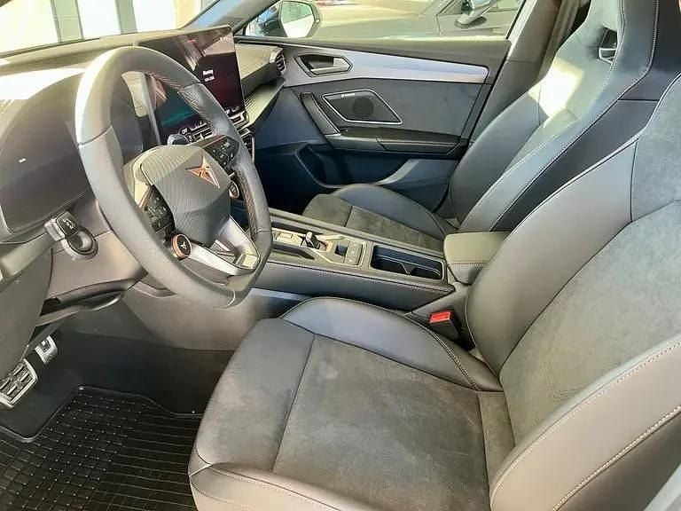 Gebraucht Cupra Leon 150 PS (110 kW) 2026 Weiss  metallic Kombi