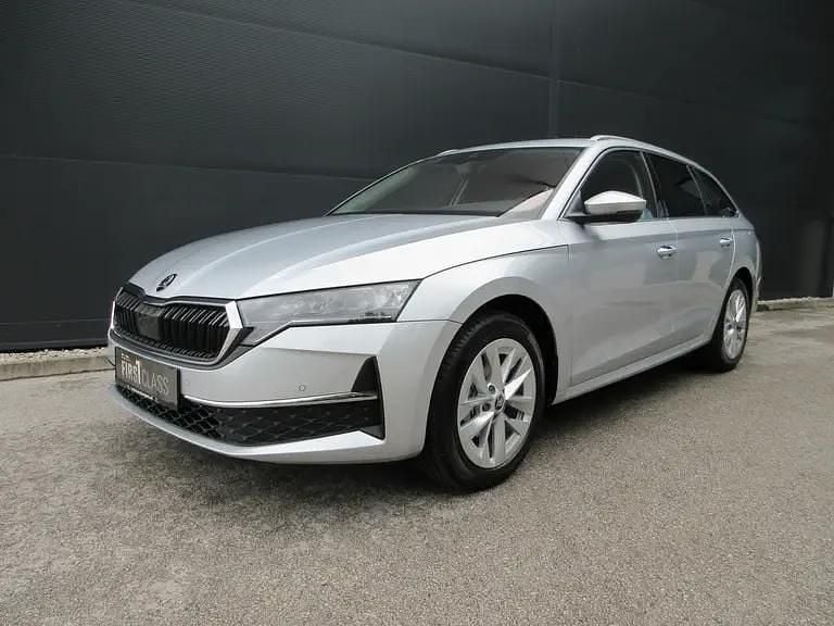 Silber metallic Neu 2026 Skoda Octavia Selection Kombi | € 38.990 (Fairer Preis) - Bild 1/4