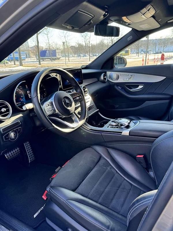 Gebraucht 2019 Mercedes C220 AMG line Limousine | € 33.490 (Etwas zu teuer) - Bild 1/4