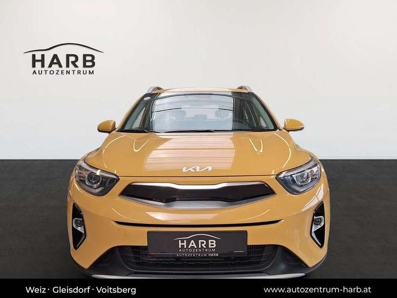 Gebraucht Kia Stonic Silver 99 PS (72 kW) 2025 Gelb SUV