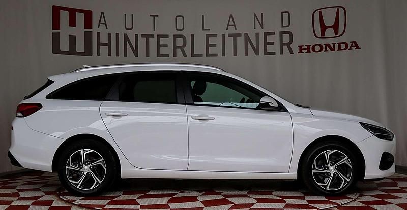 Gebraucht Hyundai i30 Trend 116 PS (85 kW) 2021 Weiß Kombi