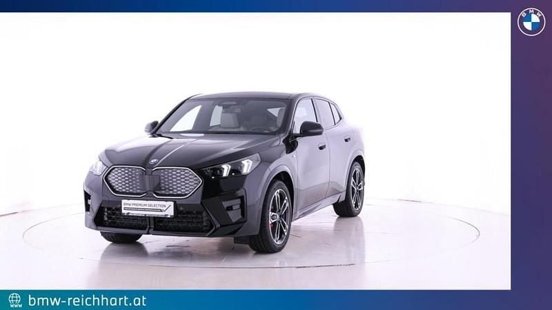 Gebraucht BMW iX2 Shadowline 150 kW (204 PS) 2025 Saphirschwarz SUV