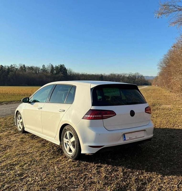 Gebraucht VW Golf VII Sportline 90 PS (66 kW) 2014 Weiß Limousine