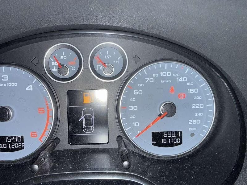 Gebraucht Audi A3 90 PS (66 kW) 2013 Schwarz Limousine