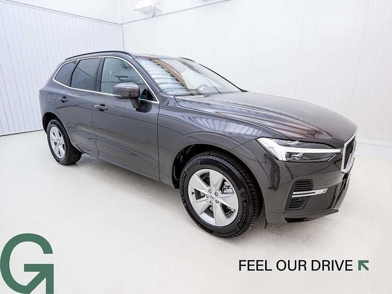 Gebraucht Volvo XC60 197 PS (144 kW) 2024 Grau SUV