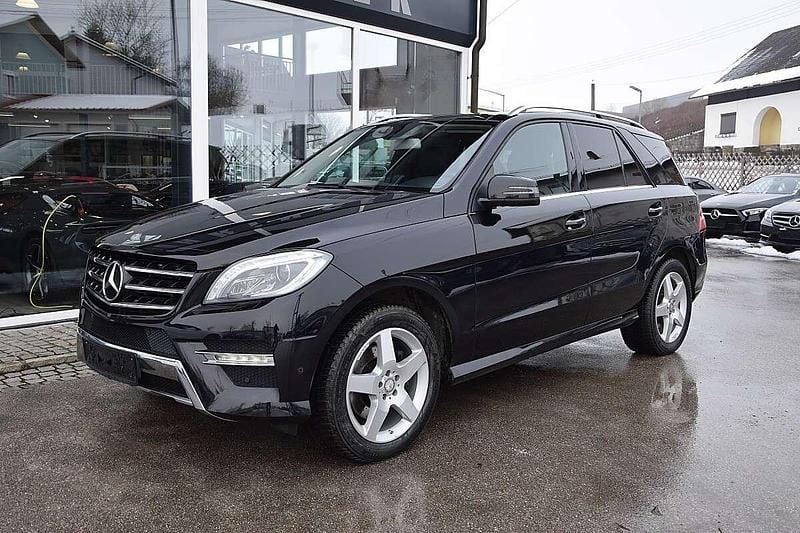 Gebraucht Mercedes ML350 258 PS (189 kW) 2014 Schwarz SUV