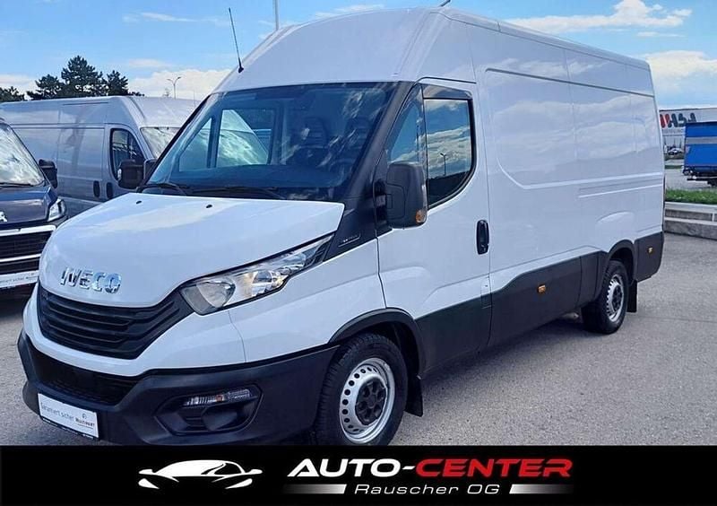 Weiß Gebraucht 2022 Iveco Daily Van | € 28.990 (Fairer Preis) - Bild 1/4