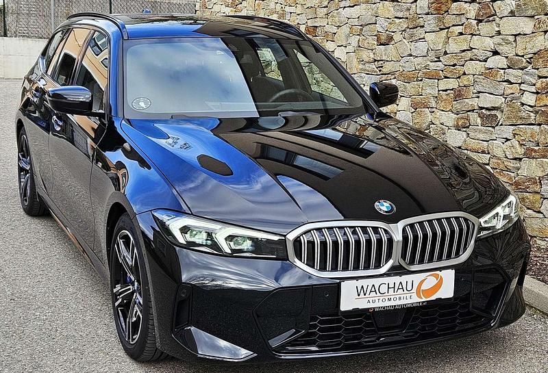 Gebraucht BMW 330 M Sport 245 PS (180 kW) 2024 Schwarz Kombi