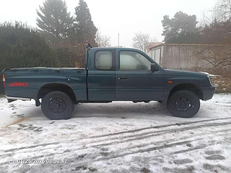 Gebraucht Mazda B Series 77 PS (56 kW) 1999 Grün Abholung