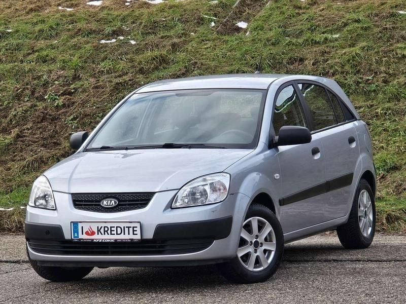 Grau Gebraucht 2009 Kia Rio EX Kleinwagen | € 3.500 - Bild 1/4