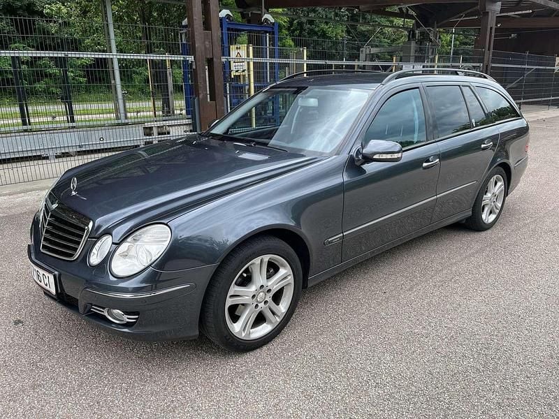 Blau Gebraucht 2008 Mercedes E200 Avantgarde Kombi | € 7.500 (Fairer Preis) - Bild 1/4
