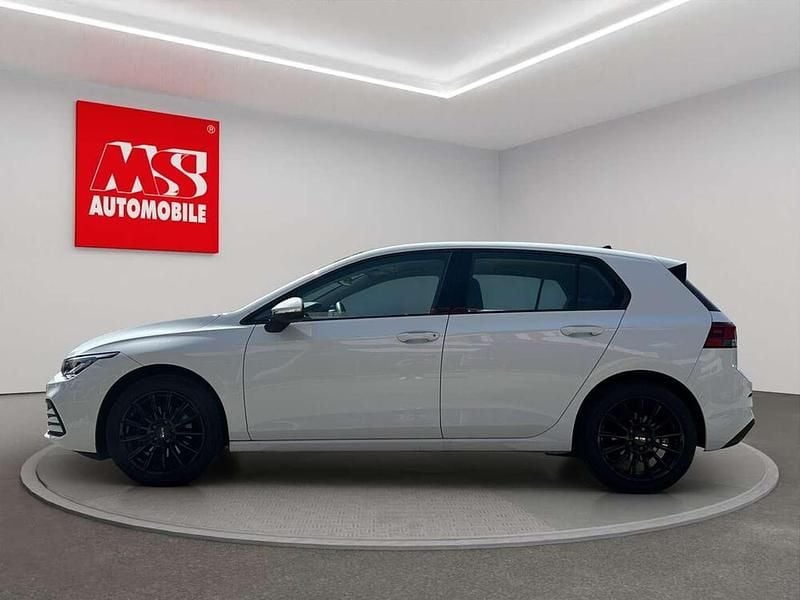 Gebraucht VW Golf VIII 90 PS (66 kW) 2020 Weiß Limousine