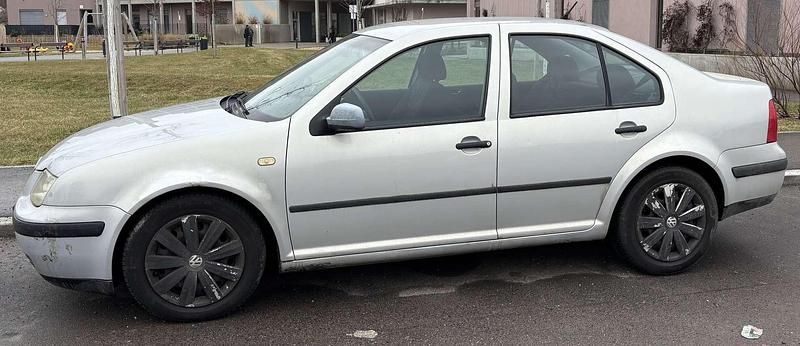 Gebraucht VW Bora Comfortline 90 PS (66 kW) 1999 Limousine