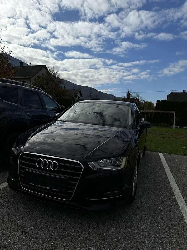 Gebraucht Audi A3 Ambiente 105 PS (77 kW) 2013 Limousine