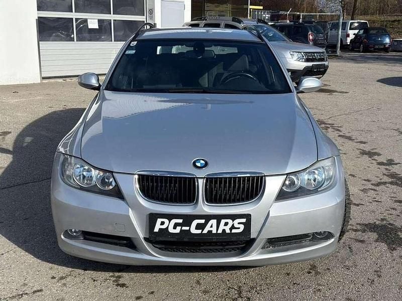 Gebraucht BMW 318 Advantage 143 PS (105 kW) 2008 Silber Kombi