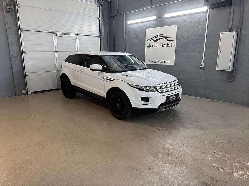 Weiß Gebraucht 2011 Land Rover Range Rover evoque Prestige Coupé | € 19.900 (Teuer) - Bild 1/4