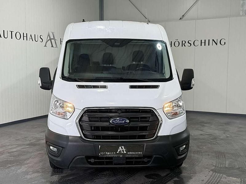 Gebraucht Ford Transit Trend 105 PS (77 kW) 2022 Weiß Van