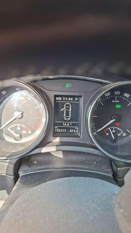 Gebraucht Skoda Superb Ambition 260 PS (191 kW) 2008 Rot Limousine