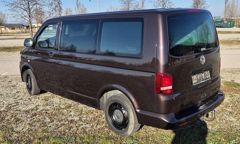 Gebraucht VW Multivan Startline 102 PS (75 kW) 2012 Braun Van