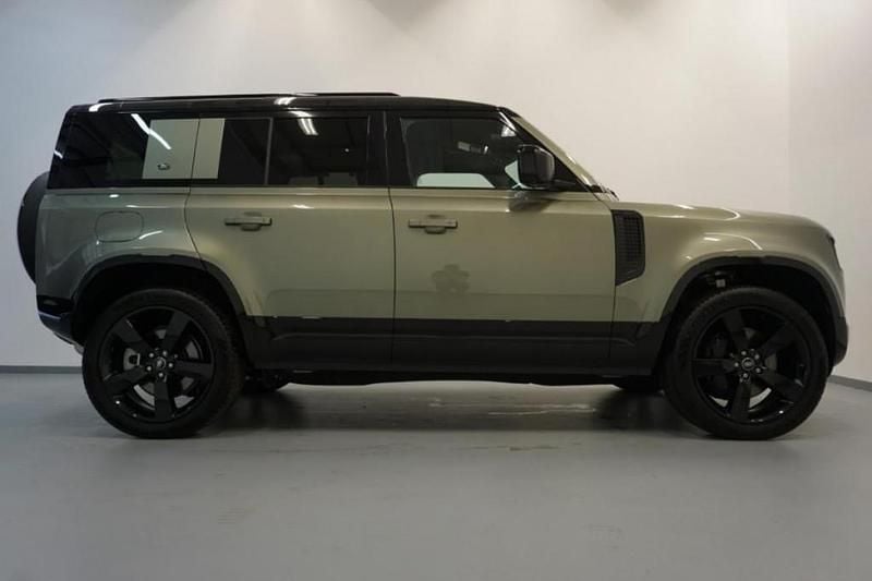 Gebraucht Land Rover Defender 301 PS (221 kW) 2025 Grün SUV