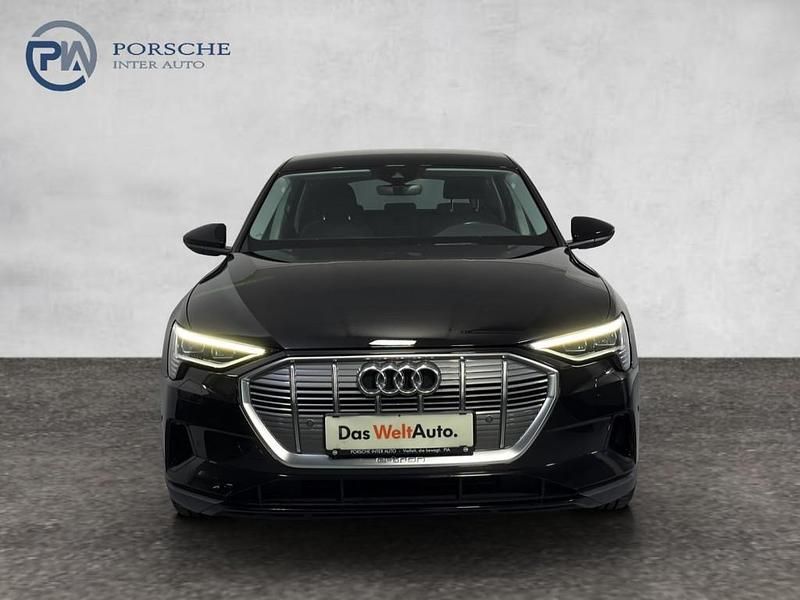 Gebraucht Audi e-tron 158 kW (215 PS) 2022 Silber  metallicperleffekt SUV