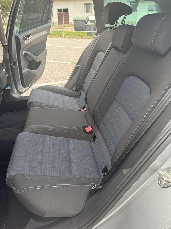 Gebraucht VW Passat Family 218 PS (160 kW) 2020 Silber Van