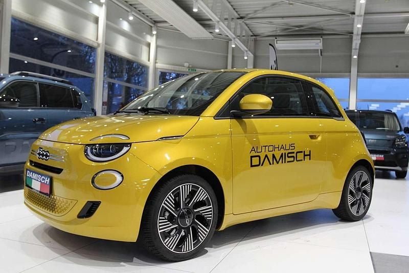 Gold Neu 2025 Fiat 500 Kleinwagen | € 19.990 (Etwas zu teuer) - Bild 1/4