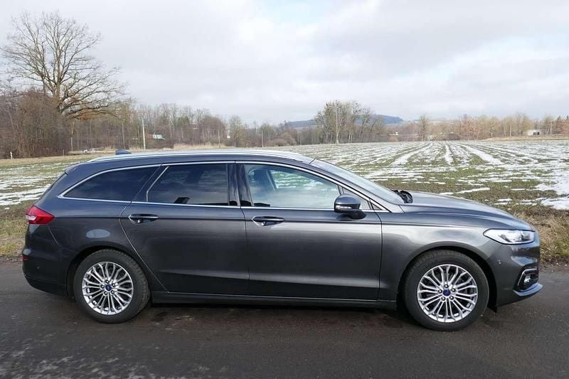 Gebraucht Ford Mondeo Titanium 150 PS (110 kW) 2021 Grau Kombi