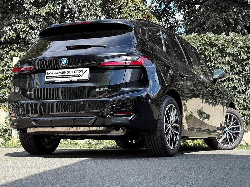 Gebraucht BMW 230e Active Tourer Shadowline 150 PS (110 kW) 2025 Saphirschwarz Van / Kleinbus