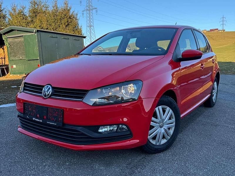 Gebraucht VW Polo 75 PS (55 kW) 2016 Rot SUV