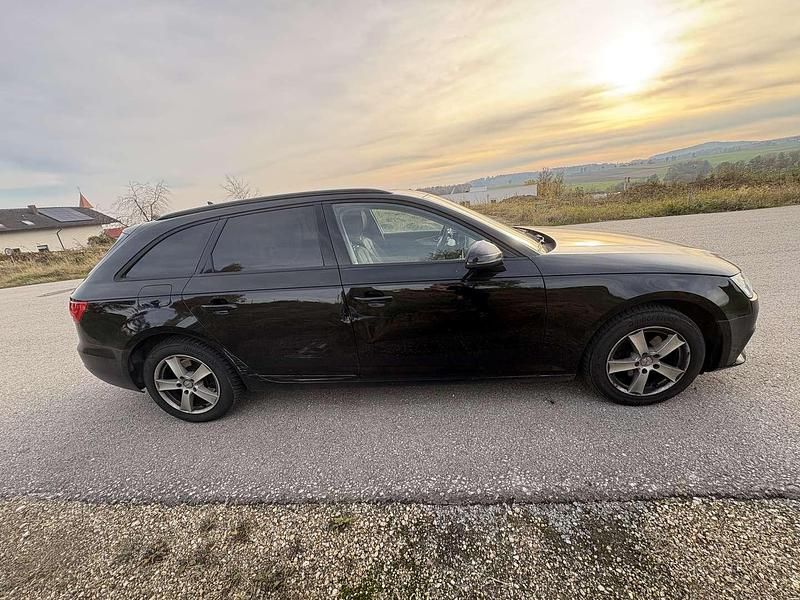 Gebraucht Audi A4 150 PS (110 kW) 2016 Kombi