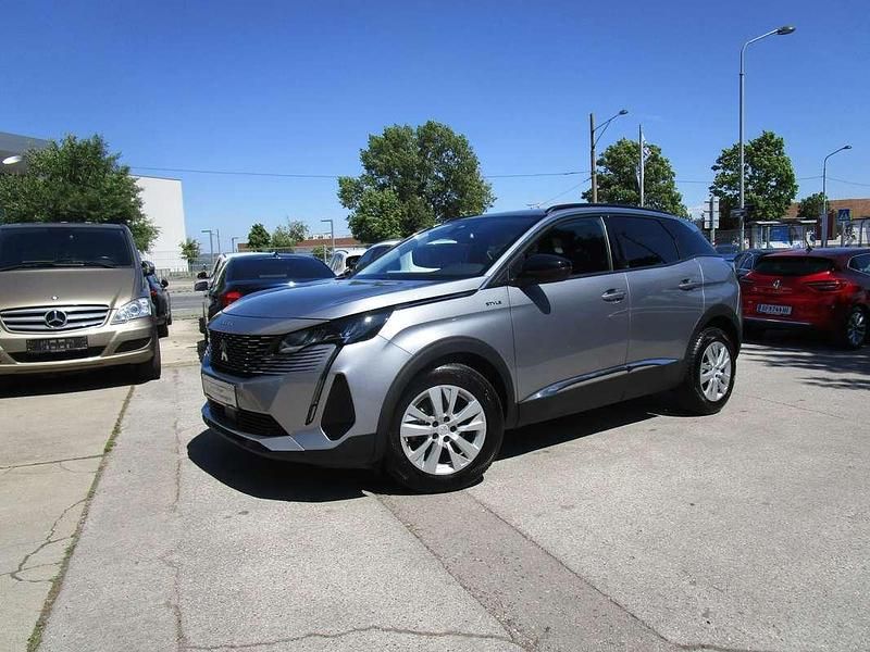 Grau Gebraucht 2022 Peugeot 3008 Style SUV | € 24.900 (Fairer Preis) - Bild 1/4