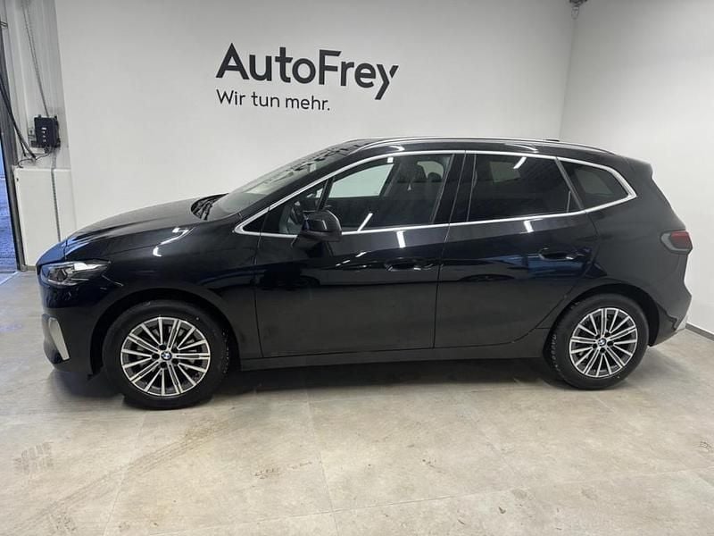 Gebraucht BMW 218 Luxury Line 150 PS (110 kW) 2025 Schwarz Van / Kleinbus