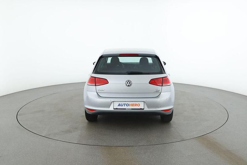 Gebraucht VW Golf VII 90 PS (66 kW) 2016 Grau Kleinwagen
