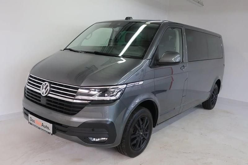 Mittelgrau metallic Gebraucht 2023 VW Caravelle Comfortline Van / Kleinbus | € 49.900 - Bild 1/4