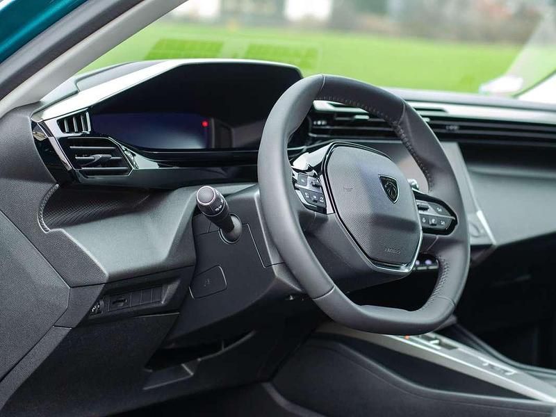 Gebraucht Peugeot 308 SW S 131 PS (96 kW) 2024 Blau Kombi