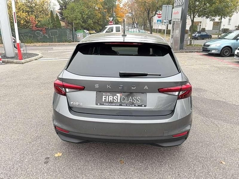 Neu Skoda Fabia Selection 95 PS (69 kW) 2025 Mittelgrau  metallic Limousine