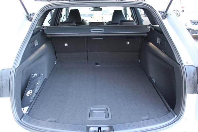 Gebraucht Toyota Corolla Active 98 PS (72 kW) 2024 Silber  metallic Kombi