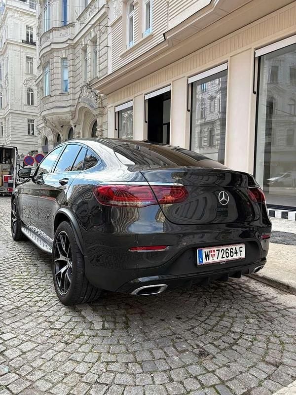 Gebraucht Mercedes GLC200 AMG 163 PS (119 kW) 2020 Grau SUV