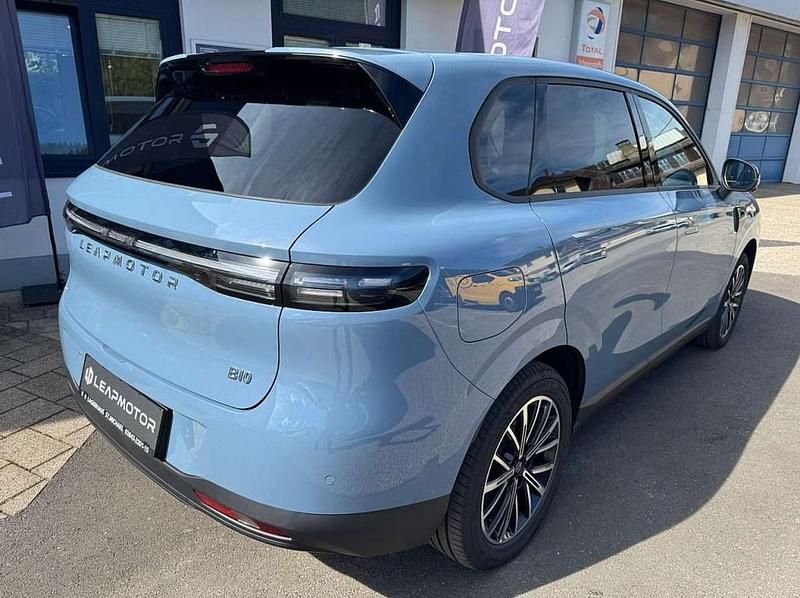 Neu Leapmotor B10 160 kW (218 PS) 2025 SUV