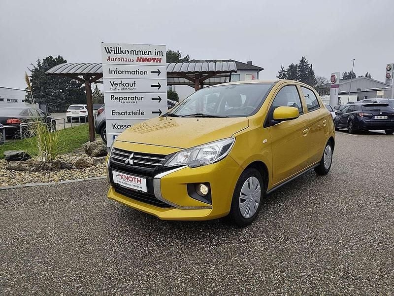 Gelb Gebraucht 2021 Mitsubishi Space Star Inform Limousine | € 9.490 (Fairer Preis) - Bild 1/4