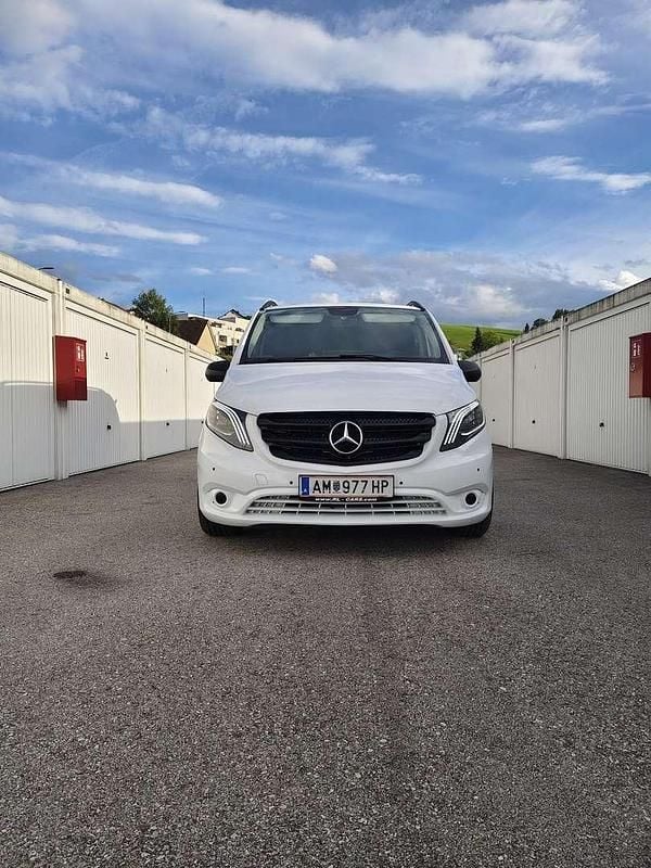 Gebraucht Mercedes Vito 163 PS (119 kW) 2017 Van