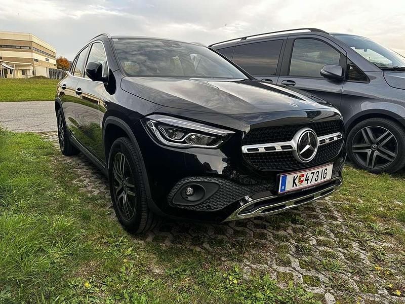 Gebraucht Mercedes CLA200 Shooting Brake 163 PS (119 kW) 2021 Kombi