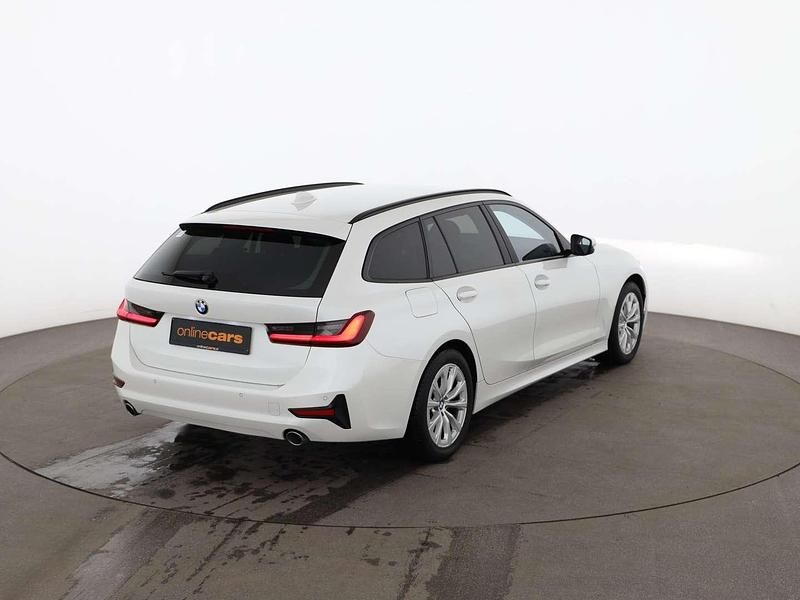 Gebraucht BMW 318 Advantage 136 PS (100 kW) 2022 Weiß Kombi