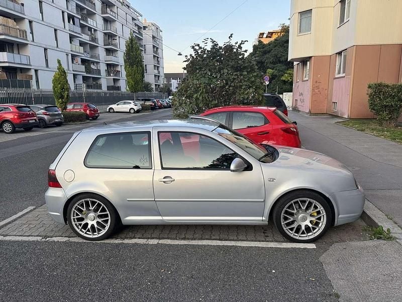 Gebraucht VW Golf GTI 150 PS (110 kW) 1999 Silber Coupé