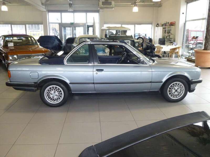 Gebraucht BMW 325 Cabriolet 122 PS (89 kW) 1985 Blau Cabrio