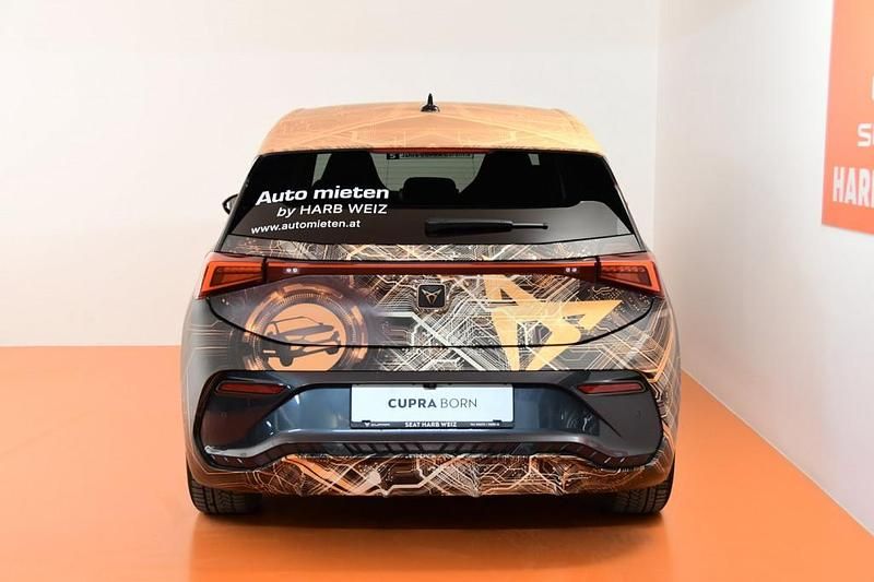 Gebraucht Cupra Born 150 kW (204 PS) 2022 Weiss  metallic Kleinwagen