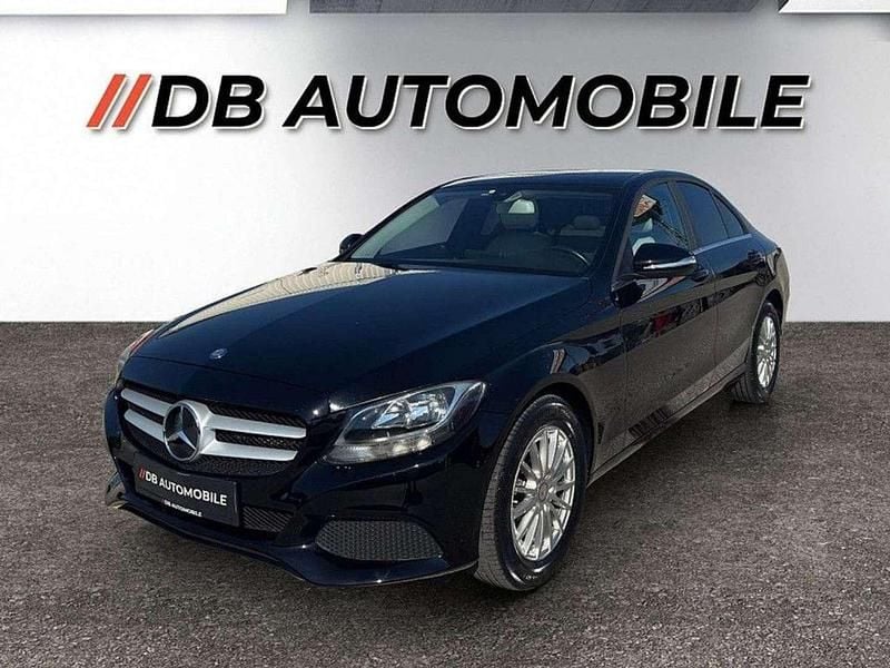 Schwarz Gebraucht 2015 Mercedes C200 Limousine | € 17.990 - Bild 1/4