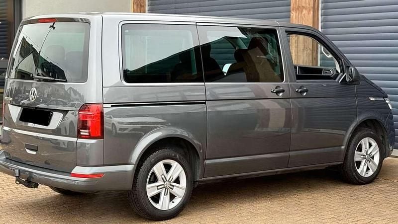 Gebraucht VW Multivan Trendline 150 PS (110 kW) 2021 Van