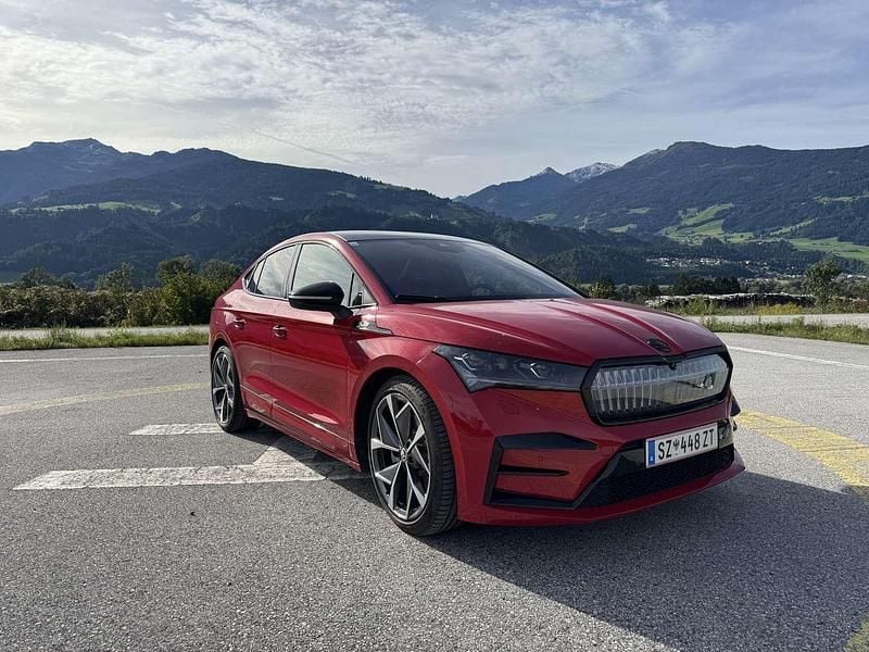 Rot Gebraucht 2023 Skoda Enyaq iV RS SUV | € 40.950 (Fairer Preis) - Bild 1/4